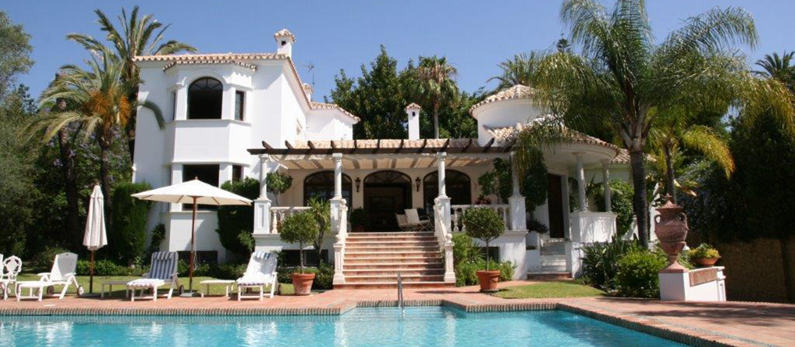 Marbella, Estepona, Andalusia, Spain, 5 Bedrooms Bedrooms, ,5 BathroomsBathrooms,Houses - Villa,For sale,1030