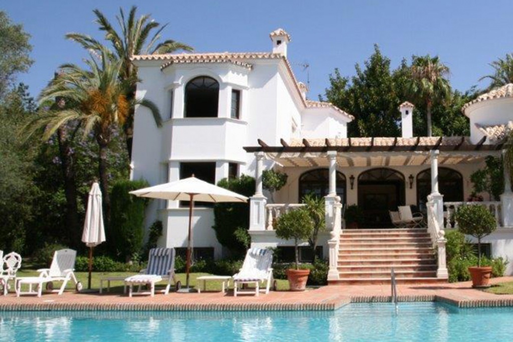 Marbella, Estepona, Andalusia, Spain, 5 Bedrooms Bedrooms, ,5 BathroomsBathrooms,Houses - Villa,For sale,1030