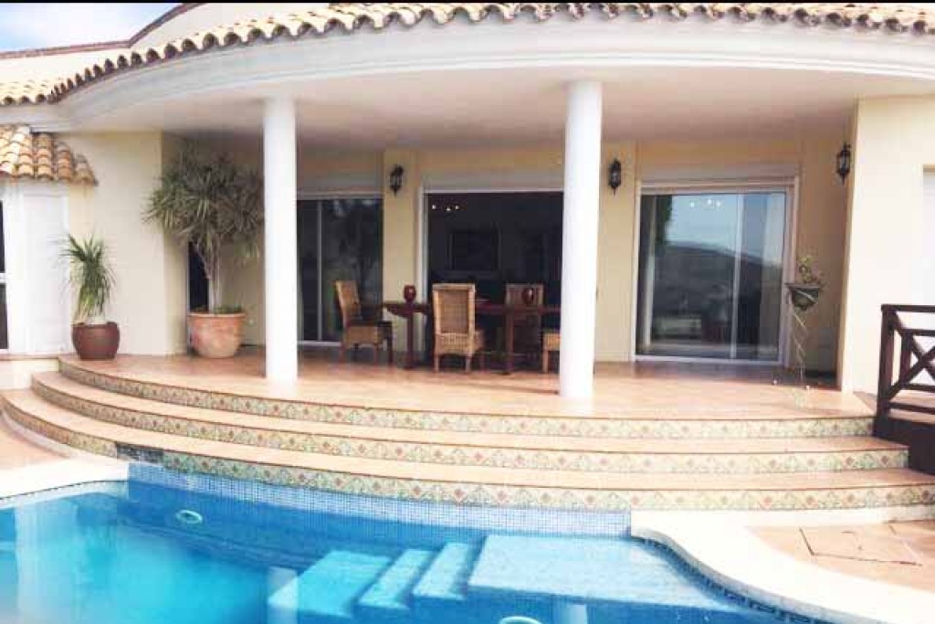 Marbella, Andalucia, Spain, 4 Bedrooms Bedrooms, ,4 BathroomsBathrooms,Houses - Villa,For sale,1071