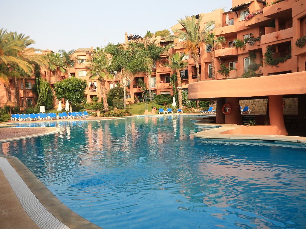 Marbella,Oasis Beach,Andalucia,Spain,2 Bedrooms Bedrooms,2 BathroomsBathrooms,Apartment,1078