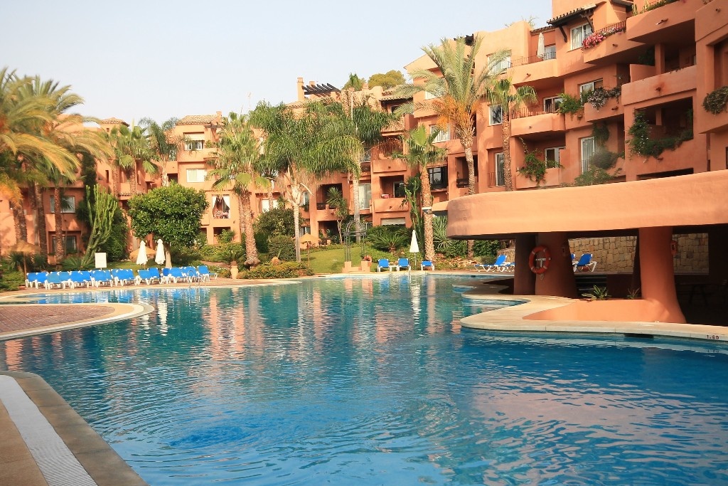 Marbella, Oasis Beach, Andalucia, Spain, 2 Bedrooms Bedrooms, ,2 BathroomsBathrooms,Apartment,For sale,1078