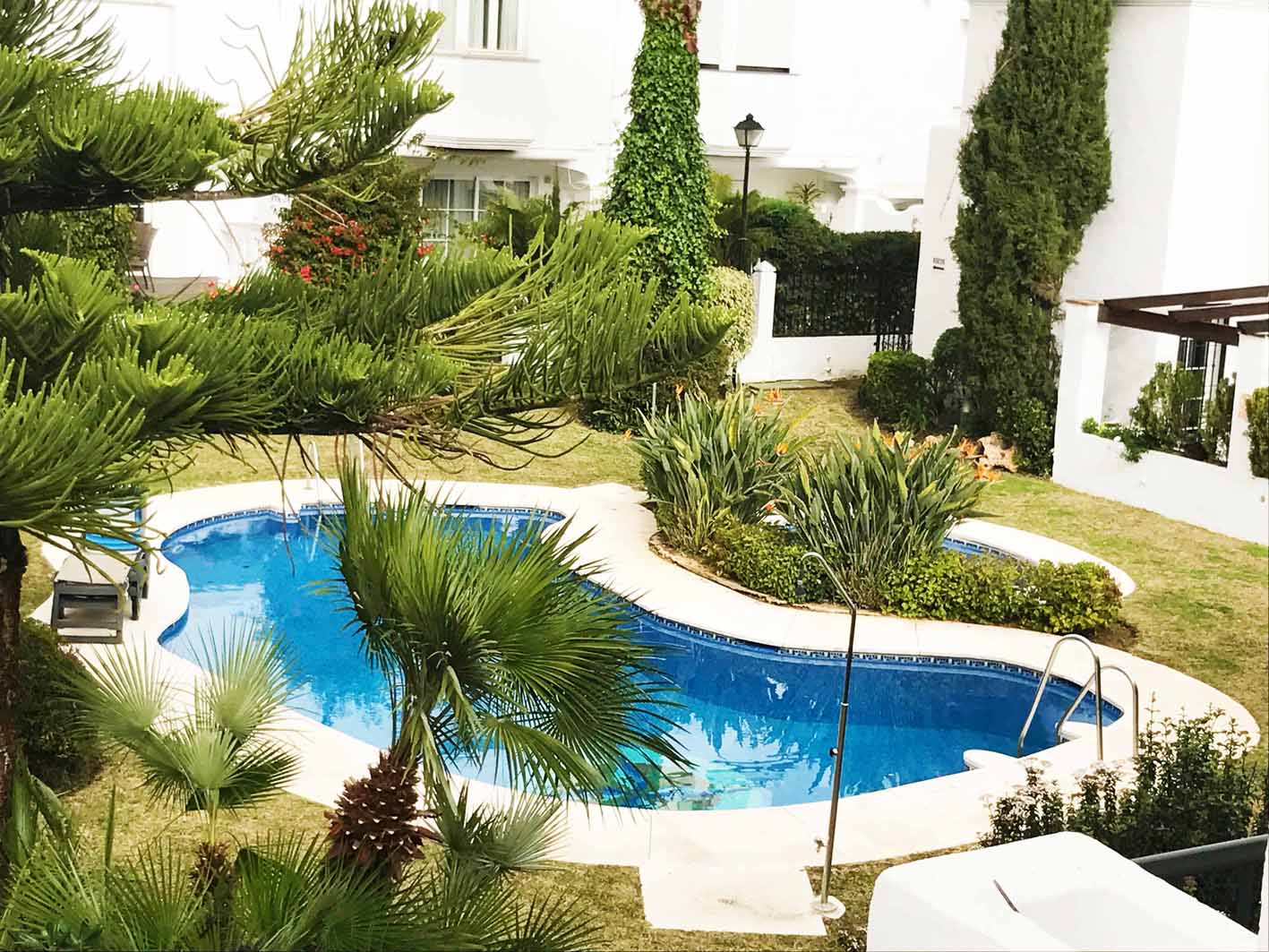 The Golden Mile,Marbella,Andalucia,Spain,4 Bedrooms Bedrooms,4 BathroomsBathrooms,Houses - Townhouse,1082